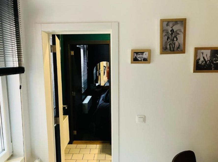 Bnb Hotel Suikernest Amberes Exterior foto