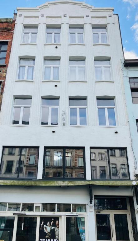 Bnb Hotel Suikernest Amberes Exterior foto